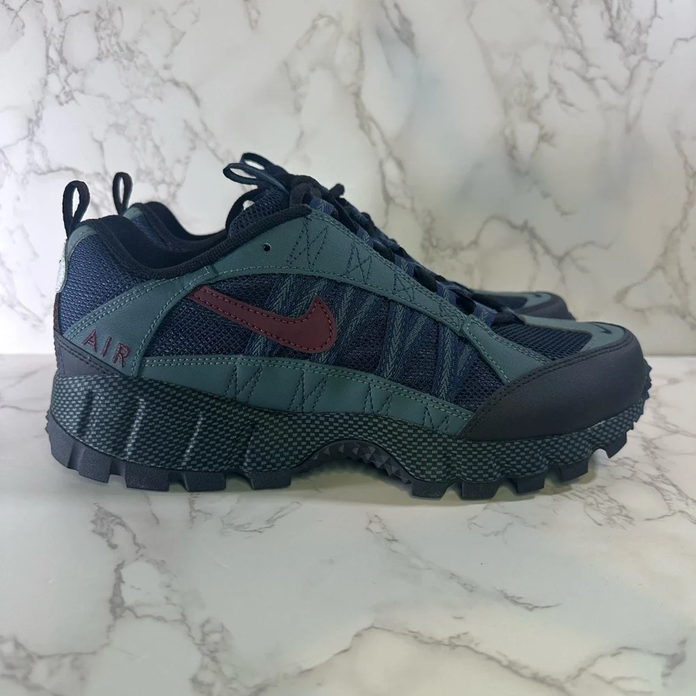 Nike Men's Blue and Black Sneakers - Picture 5 of 6